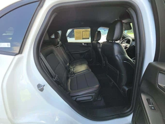 2023 Ford Escape ST-Line - miniatura 16