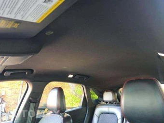 2023 Ford Escape ST-Line – miniatura 11