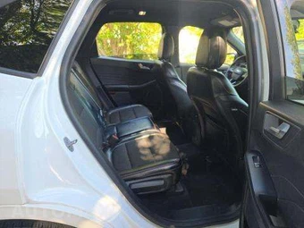 2023 Ford Escape ST-Line – miniatura 16