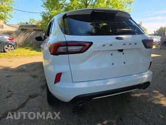 2023 Ford Escape ST-Line – miniatura 2