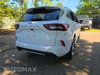 2023 Ford Escape ST-Line – miniatura 3