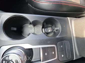 2023 Ford Escape ST-Line – miniatura 8