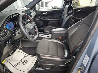 2023 Ford Escape ST-Line - miniatura 5