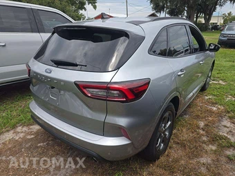 2023 Ford Escape ST-Line - miniatura 3