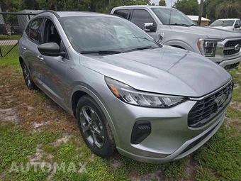 2023 Ford Escape ST-Line - miniatura 4