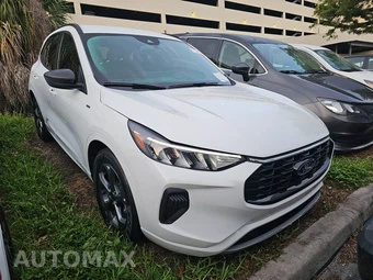2023 Ford Escape ST-Line – miniatura 3