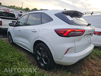 2023 Ford Escape ST-Line – miniatura 6