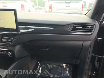 2023 Ford Escape ST-Line – miniatura 16