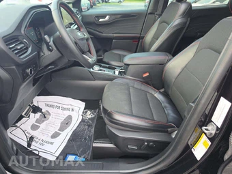 2023 Ford Escape ST-Line – miniatura 3