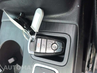 2023 Ford Escape ST-Line – miniatura 5