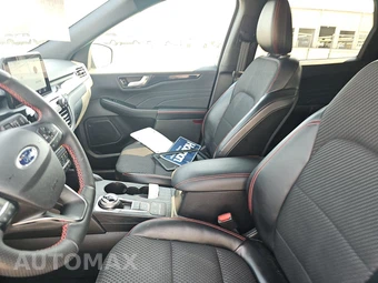 2023 Ford Escape ST-Line – miniatura 7