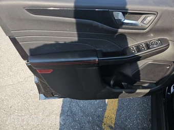 2023 Ford Escape ST-Line – miniatura 9