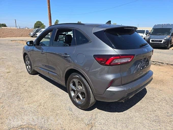 2023 Ford Escape ST-Line – miniatura 2