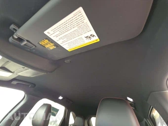 2023 Ford Escape ST-Line - miniatura 8