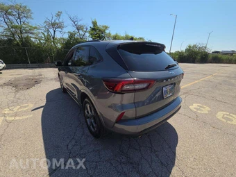 2023 Ford Escape ST-Line – miniatura 2