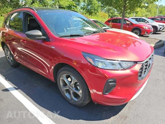 2023 Ford Escape ST-Line – miniatura 4