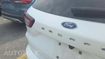 2023 Ford Escape ST-Line - miniatura 25