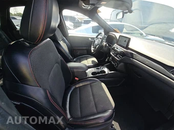 2023 Ford Escape ST-Line - miniatura 8