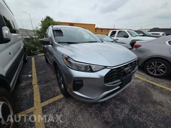 2023 Ford Escape ST-Line - miniatura 4