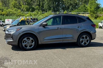 2023 Ford Escape ST-Line - miniatura 6