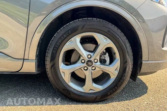 2023 Ford Escape ST-Line - miniatura 9