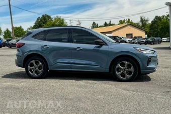 2023 Ford Escape ST-Line - miniatura 2