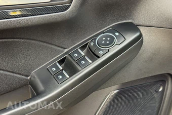 2023 Ford Escape ST-Line - miniatura 25