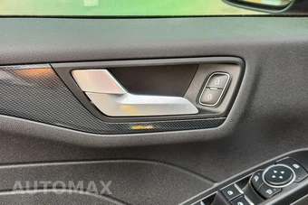 2023 Ford Escape ST-Line - miniatura 26
