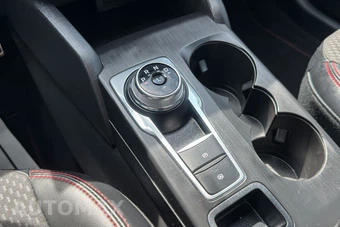 2023 Ford Escape ST-Line - miniatura 34