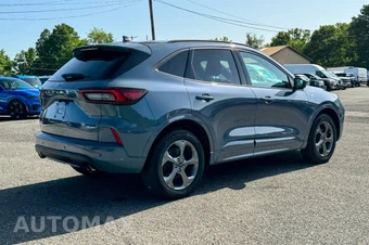2023 Ford Escape ST-Line - miniatura 3