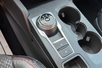2023 Ford Escape ST-Line - miniatura 32