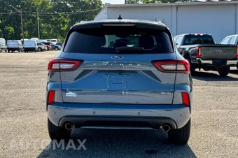 2023 Ford Escape ST-Line - miniatura 4