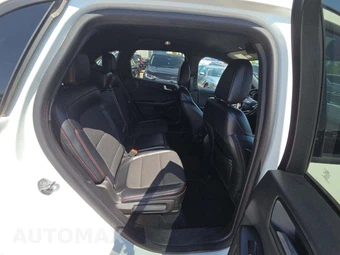 2023 Ford Escape ST-Line – miniatura 16