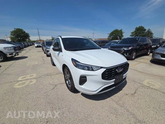 2023 Ford Escape ST-Line – miniatura 4