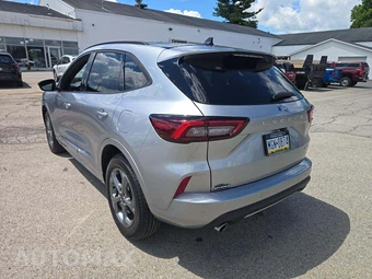 2023 Ford Escape ST-Line – miniatura 2