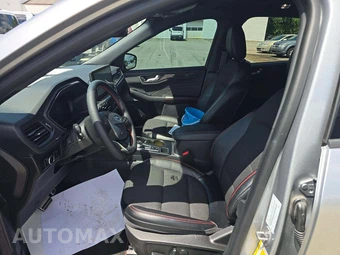 2023 Ford Escape ST-Line – miniatura 6