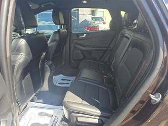 2023 Ford Escape ST-Line – miniatura 13