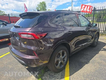 2023 Ford Escape ST-Line – miniatura 3