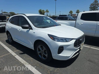2023 Ford Escape ST-Line - miniatura 3