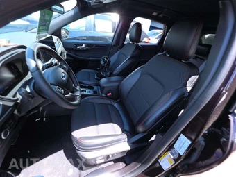 2023 Ford Escape ST-Line - miniatura 6