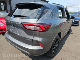 2023 Ford Escape ST-Line Elite - miniatura 3