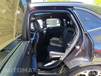 2023 Ford Escape ST-Line Select – miniatura 13