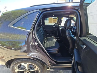 2023 Ford Escape ST-Line Select – miniatura 16