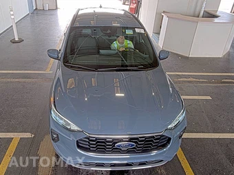 2023 Ford Escape ST-Line Select – miniatura 2