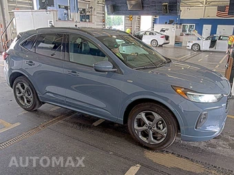 2023 Ford Escape ST-Line Select – miniatura 3