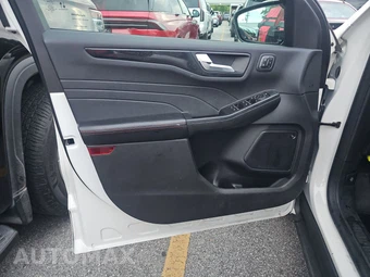 2023 Ford Escape ST-Line Select - miniatura 9