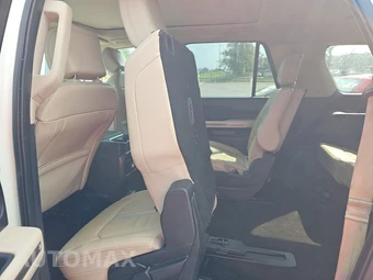 2023 Ford Expedition MAX Platinum - miniatura 13