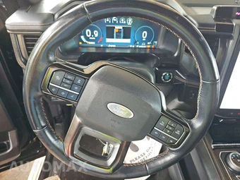2023 Ford Expedition MAX Platinum - miniatura 10