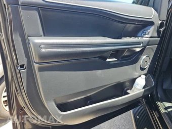 2023 Ford Expedition MAX XLT - miniatura 9