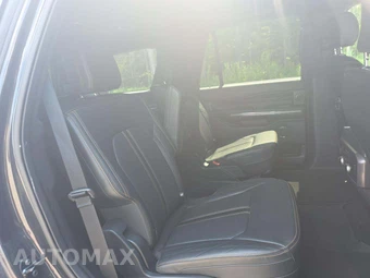 2023 Ford Expedition Platinum - miniatura 14